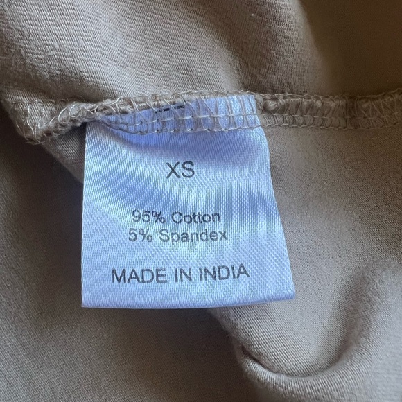 Vibe N’ Desert Cactus Embroidered Short Sleeve Fitted Graphic Tee. Size XS - Picture 7 of 9